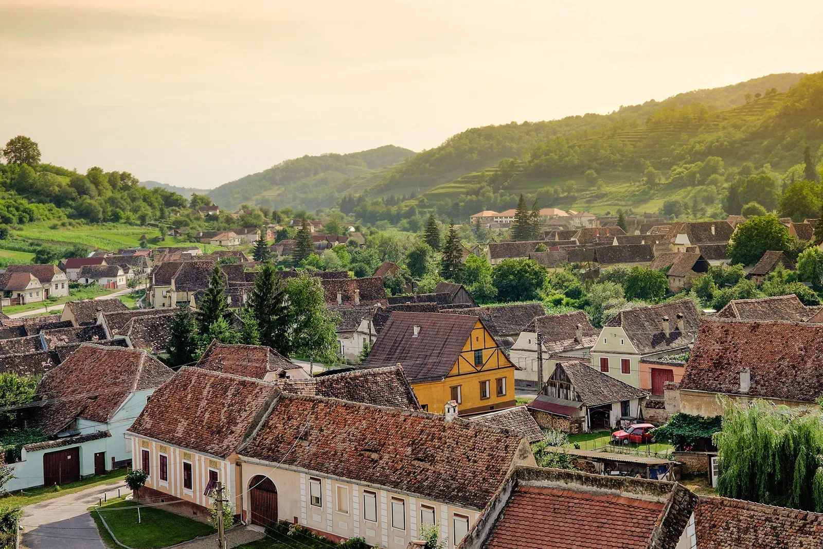 טיול יומי - מסע בזמן לכפרים העתיקים ברומניה